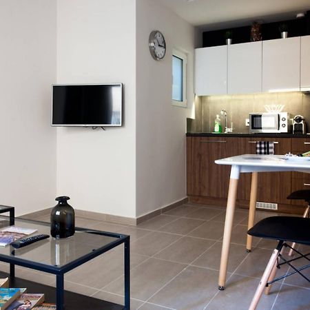 Toni'S Charming Apartment In The Thisseo Station Athènes Extérieur photo